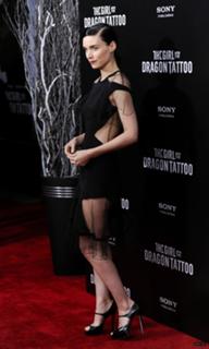 Rooney Mara feet photo thumbnail
