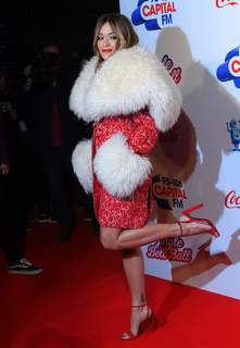 Rita Ora feet photo thumbnail