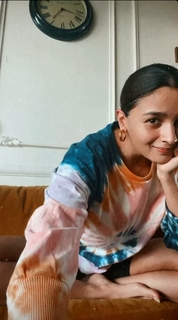 Alia Bhatt feet photo thumbnail