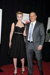 Scarlett Johansson feet photo thumbnail