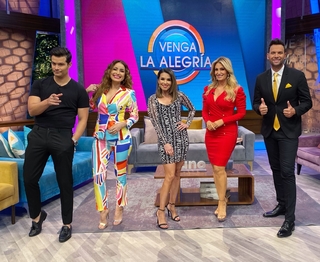 Laura González feet photo thumbnail