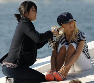 Paris Hilton feet photo thumbnail