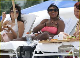 Serena Williams feet photo thumbnail