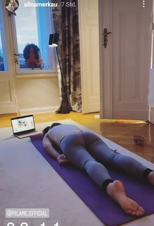 Alina Merkau feet photo thumbnail