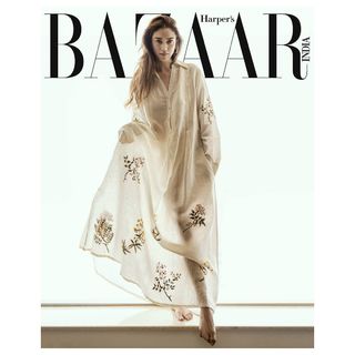 Aditi Rao Hydari feet photo thumbnail