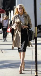 Amber Heard feet photo thumbnail