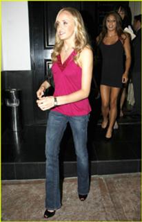 Nastia Liukin feet photo thumbnail