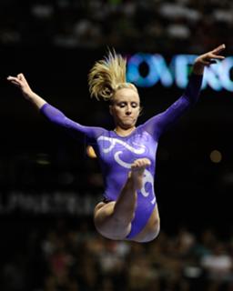 Nastia Liukin feet photo thumbnail