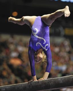 Nastia Liukin feet photo thumbnail
