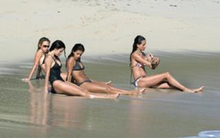 Penélope Cruz feet photo thumbnail