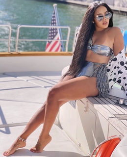 Angela Simmons feet photo thumbnail