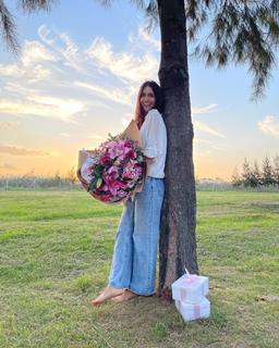 Zaira Nara feet photo thumbnail