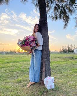 Zaira Nara feet photo thumbnail