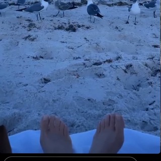 Thalía feet photo thumbnail