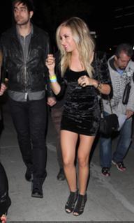 Ashley Tisdale feet photo thumbnail