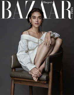 Aditi Rao Hydari feet photo thumbnail