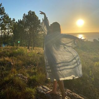 Natalia Oreiro feet photo thumbnail
