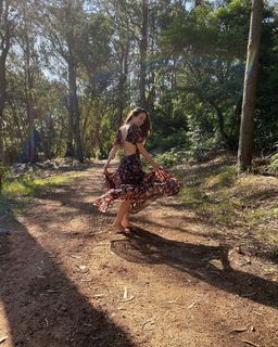 Natalia Oreiro feet photo thumbnail