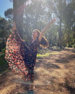 Natalia Oreiro feet photo thumbnail