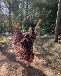 Natalia Oreiro feet photo thumbnail