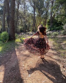 Natalia Oreiro feet photo thumbnail