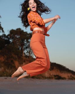 Natalia Oreiro feet photo thumbnail