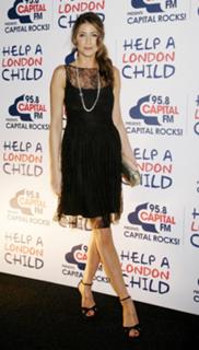 Lisa Snowdon feet photo thumbnail