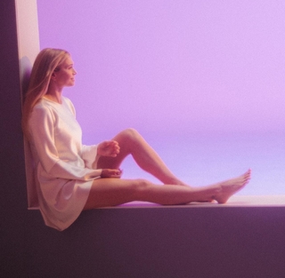 Vera Brezhneva feet photo thumbnail