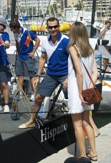 Queen Letizia of Spain feet photo thumbnail