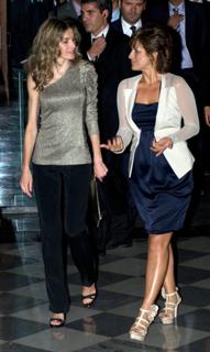 Queen Letizia of Spain feet photo thumbnail