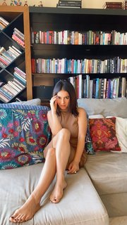 Claudia Lizaldi feet photo thumbnail
