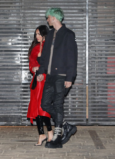 Megan Fox feet photo thumbnail