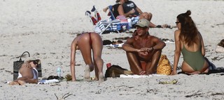 Candice Swanepoel feet photo thumbnail