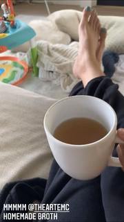 Nikki Garcia feet photo thumbnail