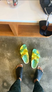 Karrueche Tran feet photo thumbnail