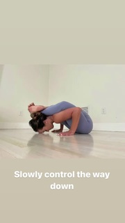 Kino MacGregor feet photo thumbnail