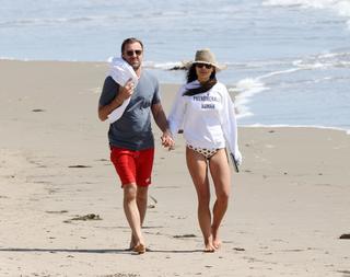 Jordana Brewster feet photo thumbnail