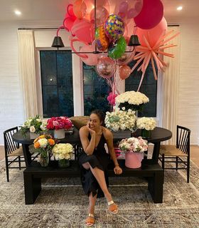 Tia Mowry feet photo thumbnail