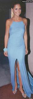 Sarah Michelle Gellar feet photo thumbnail