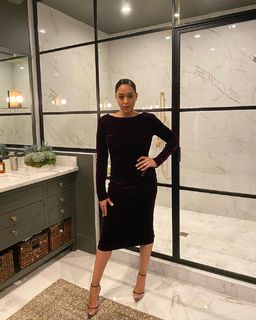 Tia Mowry feet photo thumbnail