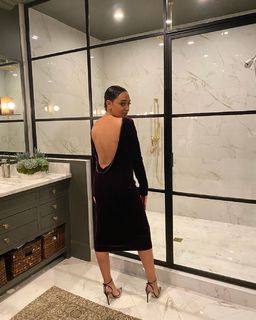 Tia Mowry feet photo thumbnail