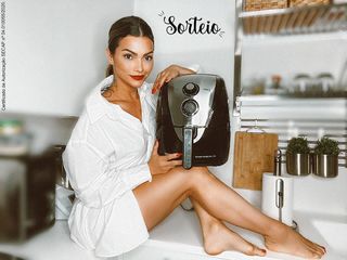 Kelly Key feet photo thumbnail