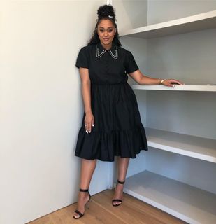 Tia Mowry feet photo thumbnail