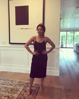 Tia Mowry feet photo thumbnail