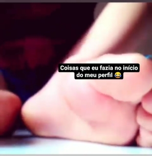 Isa Pes feet photo thumbnail