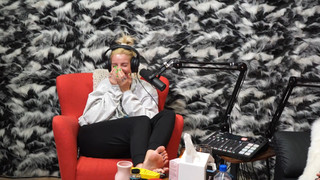 Gabbie Hanna feet photo thumbnail