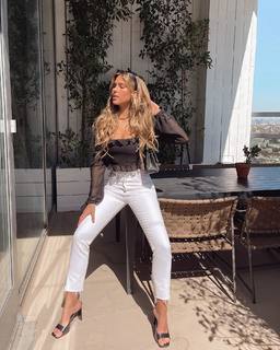 Kara Del Toro feet photo thumbnail