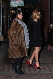Mariah Carey feet photo thumbnail