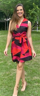 Juliana Paiva feet photo thumbnail