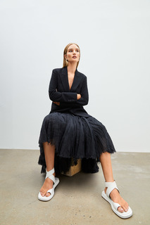 Rosie Huntington-Whiteley feet photo thumbnail